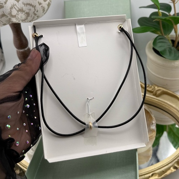 Atterri Adjustable Black Cord Necklace with Oval Reconstituted Stone Pendant - Picture 5 of 8